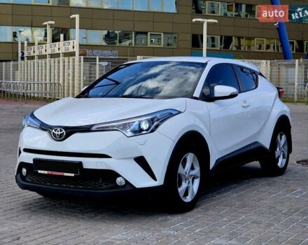 Белый Тойота C-HR, объемом двигателя 1.99 л и пробегом 117 тыс. км за 17000 $, фото 7 на Automoto.ua
