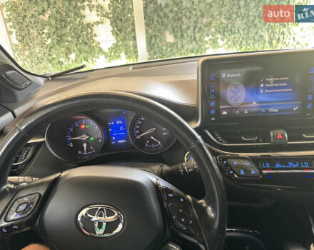 Белый Тойота C-HR, объемом двигателя 1.2 л и пробегом 140 тыс. км за 20000 $, фото 8 на Automoto.ua