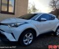 Белый Тойота C-HR, объемом двигателя 1.2 л и пробегом 40 тыс. км за 25000 $, фото 3 на Automoto.ua