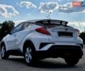 Белый Тойота C-HR, объемом двигателя 1.99 л и пробегом 117 тыс. км за 17000 $, фото 2 на Automoto.ua