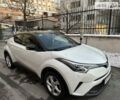 Белый Тойота C-HR, объемом двигателя 1.2 л и пробегом 25 тыс. км за 23000 $, фото 10 на Automoto.ua