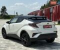Белый Тойота C-HR, объемом двигателя 1.8 л и пробегом 97 тыс. км за 23300 $, фото 6 на Automoto.ua