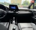 Білий Тойота C-HR, об'ємом двигуна 1.2 л та пробігом 65 тис. км за 23000 $, фото 14 на Automoto.ua