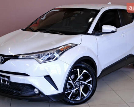 Белый Тойота C-HR, объемом двигателя 1.99 л и пробегом 94 тыс. км за 15500 $, фото 9 на Automoto.ua