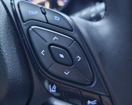 Білий Тойота C-HR, об'ємом двигуна 1.99 л та пробігом 59 тис. км за 19500 $, фото 22 на Automoto.ua