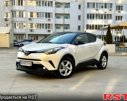 Білий Тойота C-HR, об'ємом двигуна 1.2 л та пробігом 63 тис. км за 21999 $, фото 4 на Automoto.ua