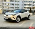 Білий Тойота C-HR, об'ємом двигуна 1.2 л та пробігом 63 тис. км за 21999 $, фото 4 на Automoto.ua