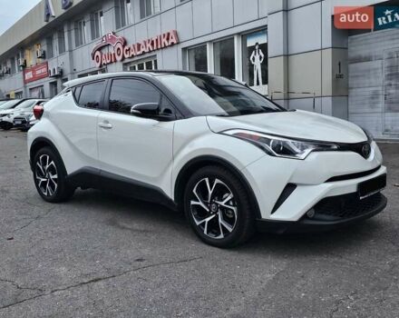 Білий Тойота C-HR, об'ємом двигуна 1.99 л та пробігом 59 тис. км за 19500 $, фото 4 на Automoto.ua