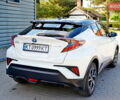 Белый Тойота C-HR, объемом двигателя 1.8 л и пробегом 77 тыс. км за 23800 $, фото 17 на Automoto.ua