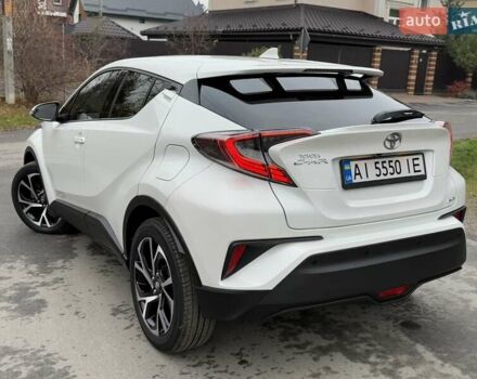 Белый Тойота C-HR, объемом двигателя 1.2 л и пробегом 88 тыс. км за 21500 $, фото 15 на Automoto.ua
