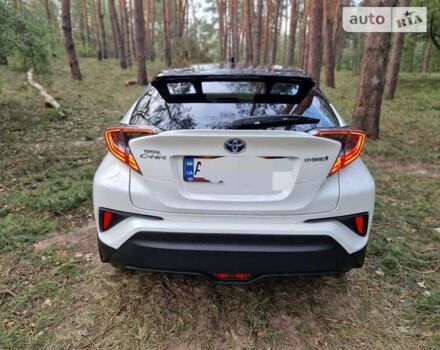 Білий Тойота C-HR, об'ємом двигуна 1.8 л та пробігом 26 тис. км за 27500 $, фото 4 на Automoto.ua