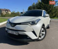 Белый Тойота C-HR, объемом двигателя 1.8 л и пробегом 139 тыс. км за 20900 $, фото 1 на Automoto.ua