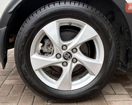 Білий Тойота C-HR, об'ємом двигуна 1.8 л та пробігом 49 тис. км за 25477 $, фото 14 на Automoto.ua