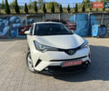 Белый Тойота C-HR, объемом двигателя 1.8 л и пробегом 144 тыс. км за 21900 $, фото 19 на Automoto.ua