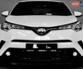 Белый Тойота C-HR, объемом двигателя 1.99 л и пробегом 94 тыс. км за 15500 $, фото 1 на Automoto.ua