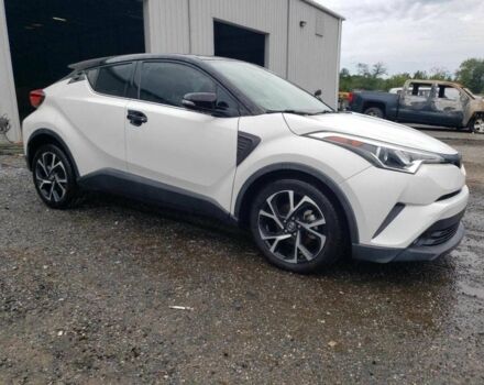 Белый Тойота C-HR, объемом двигателя 2 л и пробегом 41 тыс. км за 5700 $, фото 2 на Automoto.ua