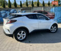 Белый Тойота C-HR, объемом двигателя 1.8 л и пробегом 144 тыс. км за 21900 $, фото 14 на Automoto.ua