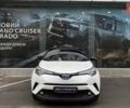 Белый Тойота C-HR, объемом двигателя 1.8 л и пробегом 108 тыс. км за 23164 $, фото 4 на Automoto.ua