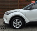 Білий Тойота C-HR, об'ємом двигуна 1.99 л та пробігом 64 тис. км за 25000 $, фото 11 на Automoto.ua