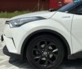 Белый Тойота C-HR, объемом двигателя 1.8 л и пробегом 97 тыс. км за 23300 $, фото 18 на Automoto.ua