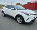 Белый Тойота C-HR, объемом двигателя 1.2 л и пробегом 93 тыс. км за 18700 $, фото 6 на Automoto.ua