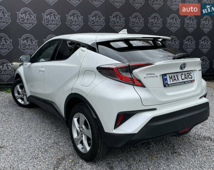 Тойота C-HR 2018 у Києві на Automoto.ua Білий Тойота C-HR, об'ємом двигуна 1.8 л та пробігом 74 тис. км за 22900 $, фото 4 на Automoto.ua