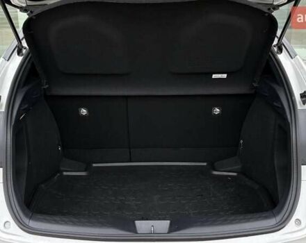 Білий Тойота C-HR, об'ємом двигуна 1.8 л та пробігом 49 тис. км за 25477 $, фото 9 на Automoto.ua