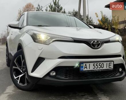 Белый Тойота C-HR, объемом двигателя 1.2 л и пробегом 88 тыс. км за 21500 $, фото 9 на Automoto.ua