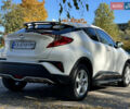 Белый Тойота C-HR, объемом двигателя 1.2 л и пробегом 57 тыс. км за 18750 $, фото 15 на Automoto.ua