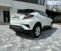 Белый Тойота C-HR, объемом двигателя 2 л и пробегом 64 тыс. км за 23700 $, фото 20 на Automoto.ua