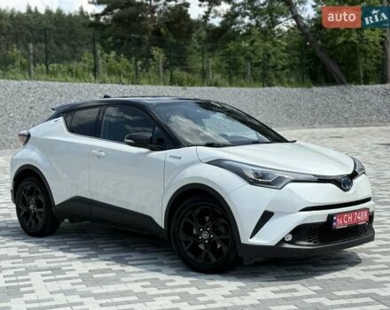 Белый Тойота C-HR, объемом двигателя 1.8 л и пробегом 97 тыс. км за 23300 $, фото 13 на Automoto.ua