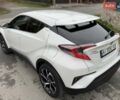 Белый Тойота C-HR, объемом двигателя 1.2 л и пробегом 88 тыс. км за 21500 $, фото 12 на Automoto.ua