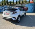 Белый Тойота C-HR, объемом двигателя 1.8 л и пробегом 144 тыс. км за 21900 $, фото 12 на Automoto.ua