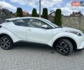 Белый Тойота C-HR, объемом двигателя 2 л и пробегом 100 тыс. км за 21500 $, фото 1 на Automoto.ua