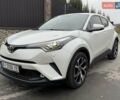 Белый Тойота C-HR, объемом двигателя 1.2 л и пробегом 88 тыс. км за 21500 $, фото 2 на Automoto.ua