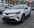 Білий Тойота C-HR, об'ємом двигуна 1.99 л та пробігом 59 тис. км за 19500 $, фото 1 на Automoto.ua