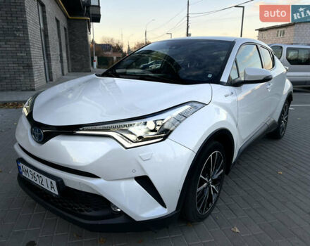 Білий Тойота C-HR, об'ємом двигуна 0 л та пробігом 133 тис. км за 22300 $, фото 3 на Automoto.ua