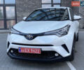 Белый Тойота C-HR, объемом двигателя 1.8 л и пробегом 131 тыс. км за 22300 $, фото 1 на Automoto.ua