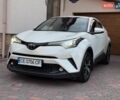 Белый Тойота C-HR, объемом двигателя 1.2 л и пробегом 65 тыс. км за 22500 $, фото 1 на Automoto.ua