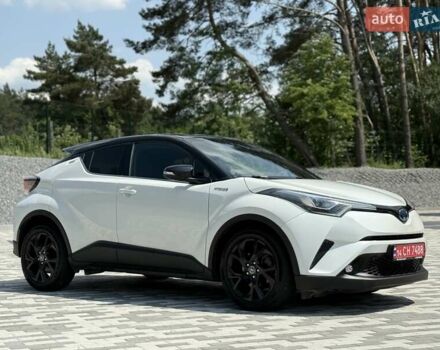 Белый Тойота C-HR, объемом двигателя 1.8 л и пробегом 97 тыс. км за 23300 $, фото 12 на Automoto.ua