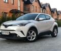 Білий Тойота C-HR, об'ємом двигуна 1.8 л та пробігом 82 тис. км за 29999 $, фото 1 на Automoto.ua