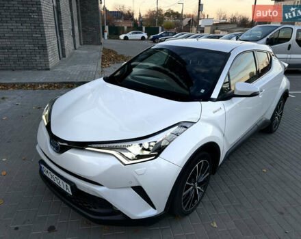 Білий Тойота C-HR, об'ємом двигуна 0 л та пробігом 133 тис. км за 22300 $, фото 2 на Automoto.ua
