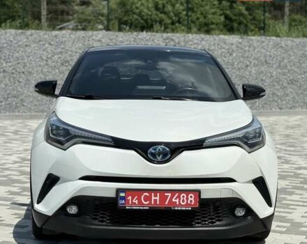 Белый Тойота C-HR, объемом двигателя 1.8 л и пробегом 97 тыс. км за 23300 $, фото 15 на Automoto.ua