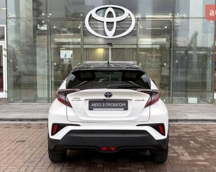 Білий Тойота C-HR, об'ємом двигуна 1.8 л та пробігом 49 тис. км за 25477 $, фото 3 на Automoto.ua