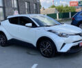 Белый Тойота C-HR, объемом двигателя 1.8 л и пробегом 131 тыс. км за 22300 $, фото 4 на Automoto.ua