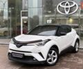 Білий Тойота C-HR, об'ємом двигуна 1.8 л та пробігом 49 тис. км за 25477 $, фото 1 на Automoto.ua