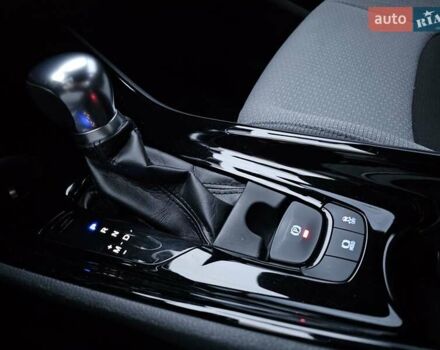 Білий Тойота C-HR, об'ємом двигуна 1.99 л та пробігом 59 тис. км за 19500 $, фото 28 на Automoto.ua