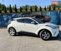 Белый Тойота C-HR, объемом двигателя 1.8 л и пробегом 144 тыс. км за 21900 $, фото 15 на Automoto.ua