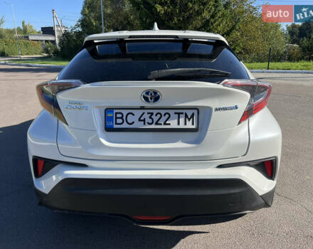 Белый Тойота C-HR, объемом двигателя 1.8 л и пробегом 139 тыс. км за 20900 $, фото 9 на Automoto.ua