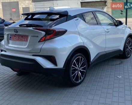 Белый Тойота C-HR, объемом двигателя 1.8 л и пробегом 130 тыс. км за 22300 $, фото 20 на Automoto.ua
